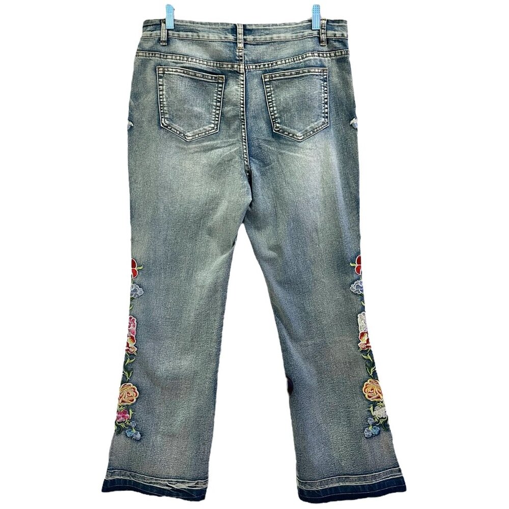 AZI Jeans Women's Size 14 Flair Floral Embroidered Jeans Bright NWT - Picture 4 of 6